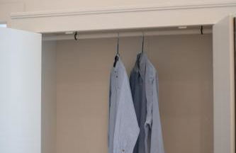 KAISER 02 by ROCKCHAIR Apartments l SUPERHOST Status l 3 Bedrooms Boxspringbeds 2 Bathrooms l Cozy Family & Business Flair 155 sqm 3 Balcony 2nd Floor Elevator up to 10 guests welcomes you! - Foto 28