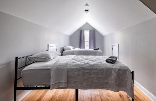 Spacious Home in Five Points - Close to Downtown home - Foto 42