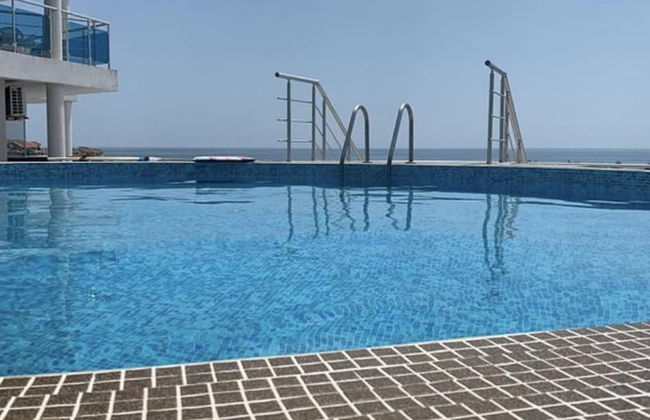 1-bed Modern Sea View Apartment in Aparthotel - Photo 18