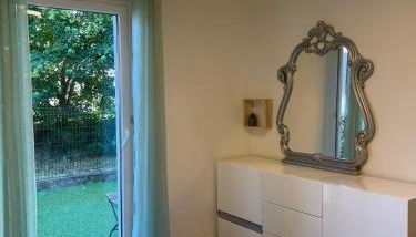 Welcome to Paris ! T3 super cosy, parking, terrasses, idéal 1-6 personnes, 8 min to Paris - Foto 4, storage, wardrobe