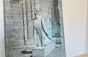 Bulldog Venice Apartment - Photo 1