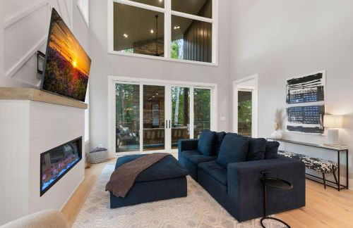 Sapphire Skies - Photo 15