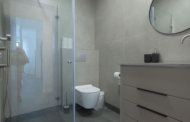 PORT CITY HAIFA - Flea Market Luxury - Foto 38