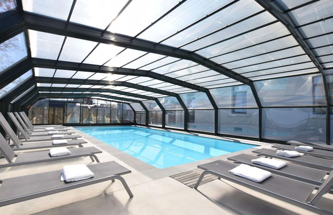 Group Villa With Pool & Sauna - Photo 25