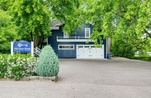 The Carriage House - Photo 3