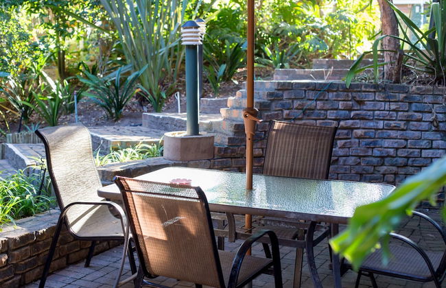 Lush Suburban Paradise - Deluxe Unit - Foto 30