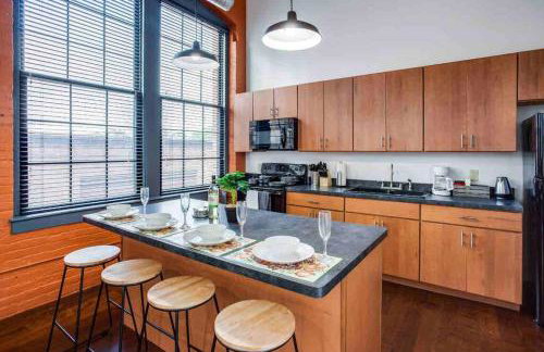 NY Style Centric Loft with King Bed by Park av - Foto 11