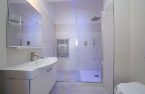 Casa Ella with Private Parking - Foto 8