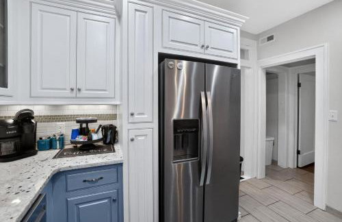 The Cherry St House|Dog Friendly |Sleeps 10 |Near MSU - Foto 9