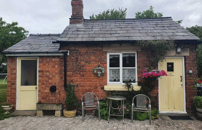 Martin Lane Farm Holiday Cottages - Photo 43