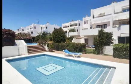 Fabuloso y amplio Duplex en Urb Jardines de Sotogrande - Foto 34