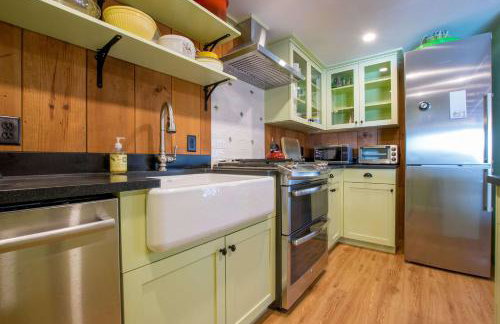 10 ft from Crystal Lake New renovation - Foto 11