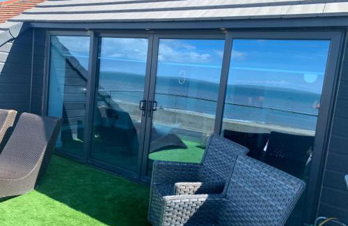 Beach View Apartment with balcony and sea view - pet friendly - Foto 2