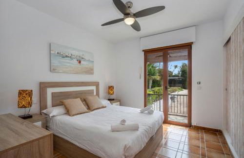 Villa La Font with pool and bbq - Foto 36