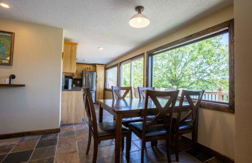 Chalets Resort LAKEFRONT Cottage Free Amenities Amazing views Kayaks 2 Pools - Foto 67