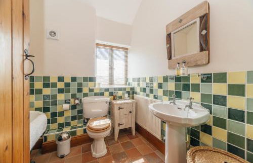 Swallow Barn at Millfields Farm Cottages - Photo 2