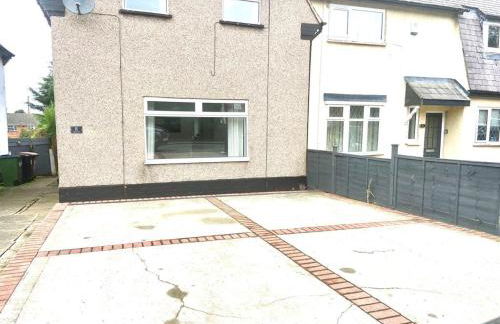 Mauds House- 3 Bed & 2 bath with Double drive - Foto 21