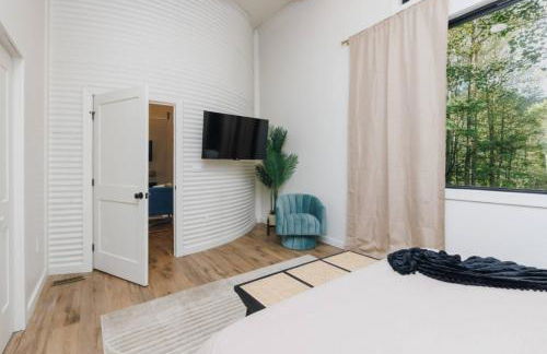 8 Min to Zip Lines Unique Stay King Bed - Foto 26