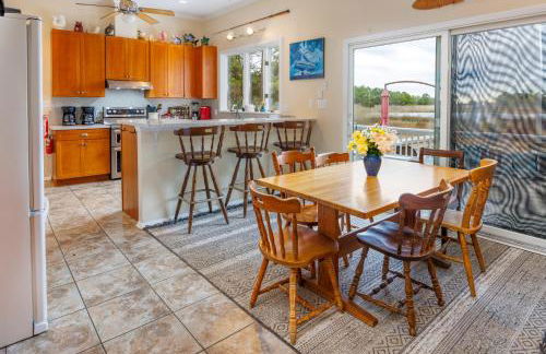 Very Private and Spacious Waterfront Family House - Foto 2