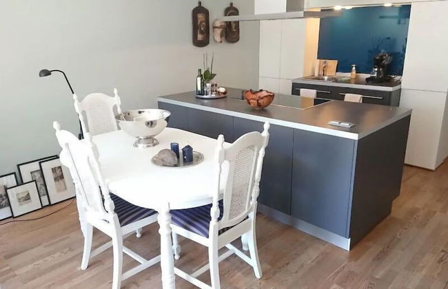 StayPlus Apt in Trendy Area Balcony - Foto 11