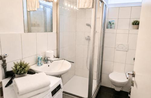CF13 30m2 Central with Terrace AC and Netflix - Foto 7