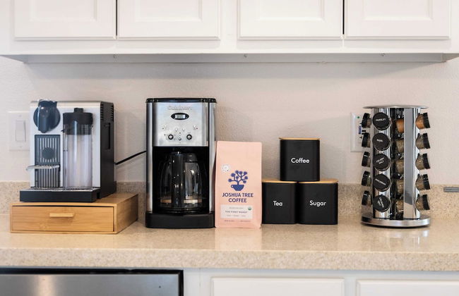 Pool, Spa, Pickleball & Piano Near Pioneertown Harmony House by Avantstay - Foto 18