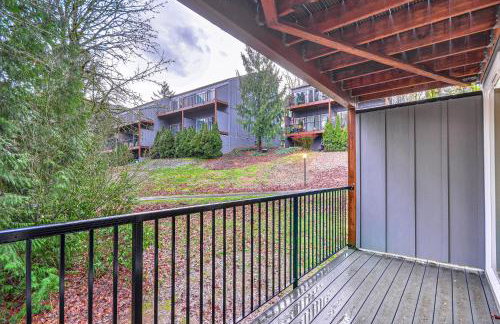 Lake Oswego Condo with Balcony, 3 Mi to the Water! - Foto 21