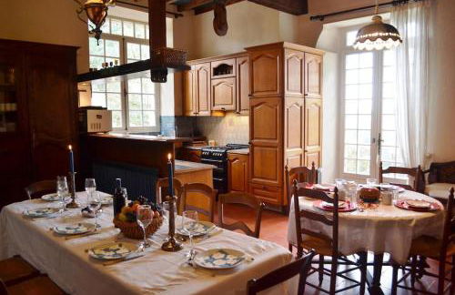 Grande maison en pierre de taille avec piscine, sauna et jacuzzi - Foto 17