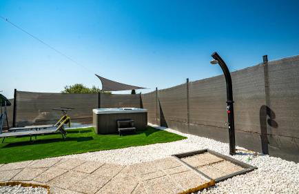 2-Bed House Sleeps 4 Jacuzzi 50 meters to Beach - Foto 4