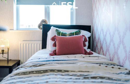 3 Bedroom House with Garden and Driveway Parking - Less than 10 Mins from Chester City Centre - Foto 5