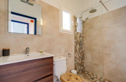 Vista Faro-Apartamento con balcón que mira al mar - Foto 14