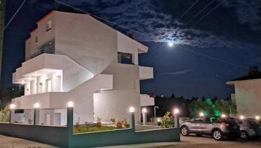 The House Of The Roses - Foto 5, Garden