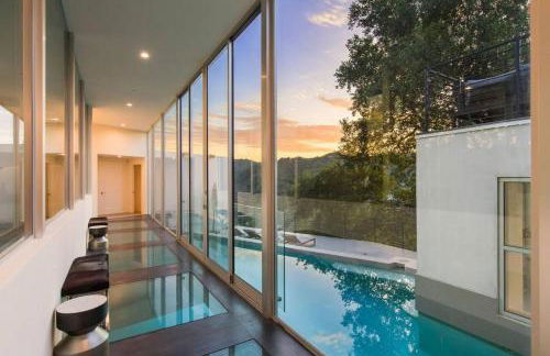 Spacious 4BR Retreat with Private Pool, Pool Table and Fast Wi-Fi Sleeps 9 Quiet Clinton Location - Foto 28