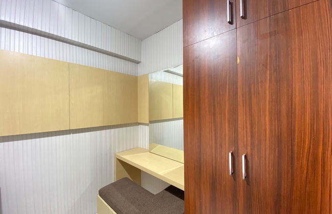 Stylish & Strategic 2BR at Gateway Ahmad Yani Cicadas Apartment near Mall - Photo 2