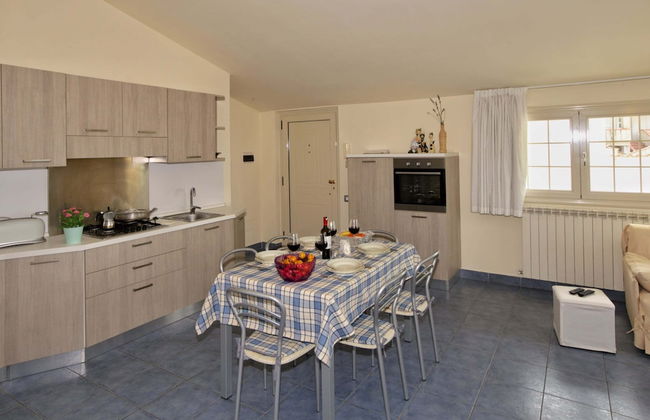 Villa with Salt Water & Heated Pool & Hot Tub near sea - Foto 56