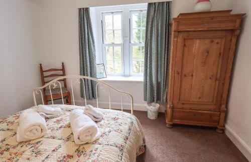 The Old Post House at Low Stott Park - Foto 20