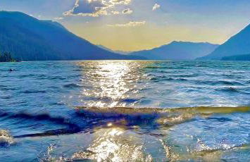Riverfront Chalet Near Skiing, Lakes, Mtns & Leavenworth - Foto 11