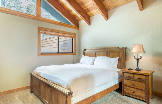 Frosted Shore by Avantstay Luxury Lake Views - Photo 24