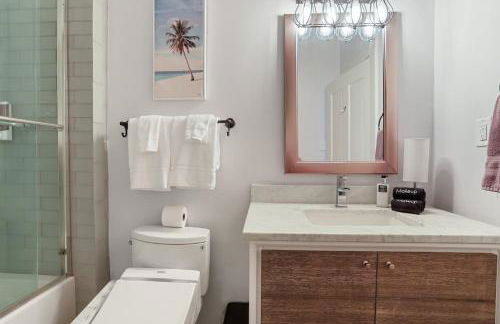 Lovely Victorian Beauty in Heart of Downtown - Foto 13