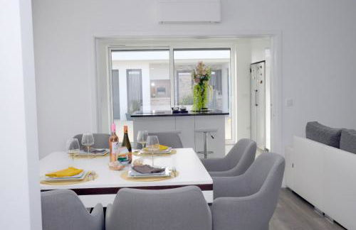 Ruhiges Modernes Haus Parkplatz WLAN Whirlpool - Foto 7