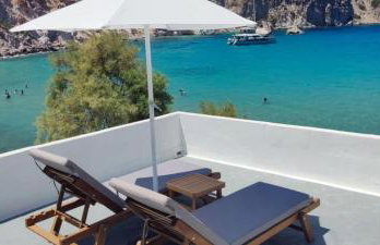 Salty Kisses and Sandy Toes, Seafront Syrmata Houses Authentic Milos Stay - Foto 21