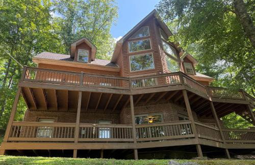 Spacious & Bright Lake Cabin, pet friendly, 8 beds - Foto 1