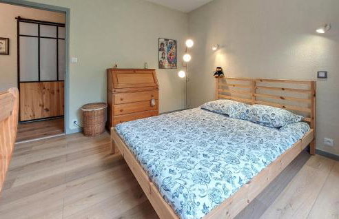 3 Bedroom Gorgeous Apartment In Confolens - Foto 19