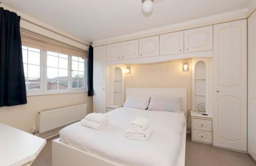 Spacious 3-Bed Home Woolwich O2 Crossrail - Pass the Keys - Foto 21