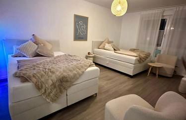 Little Royal - Foto 3