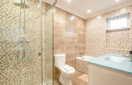 GuestReady - Spacious Apt near Cascais City Centre - Foto 32