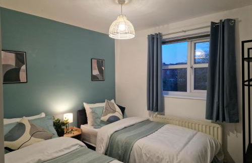 Superb & Beautiful Stourport Home with 7 Beds by PureStay - Foto 16