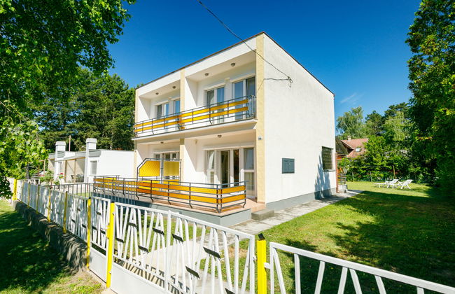 2 bedroom House in Siófok with garden and terrace - Photo 1