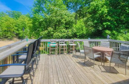 Scenic Lakefront Cabin Dock Water Activities Games - Foto 20