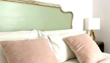 Quédate cerca del casco antiguo - Photo 3